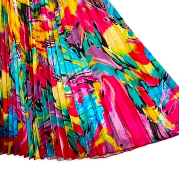 Multicolored Abstract High Waist A-Line Pleated Skirt - Size Small - Picture 7 of 10